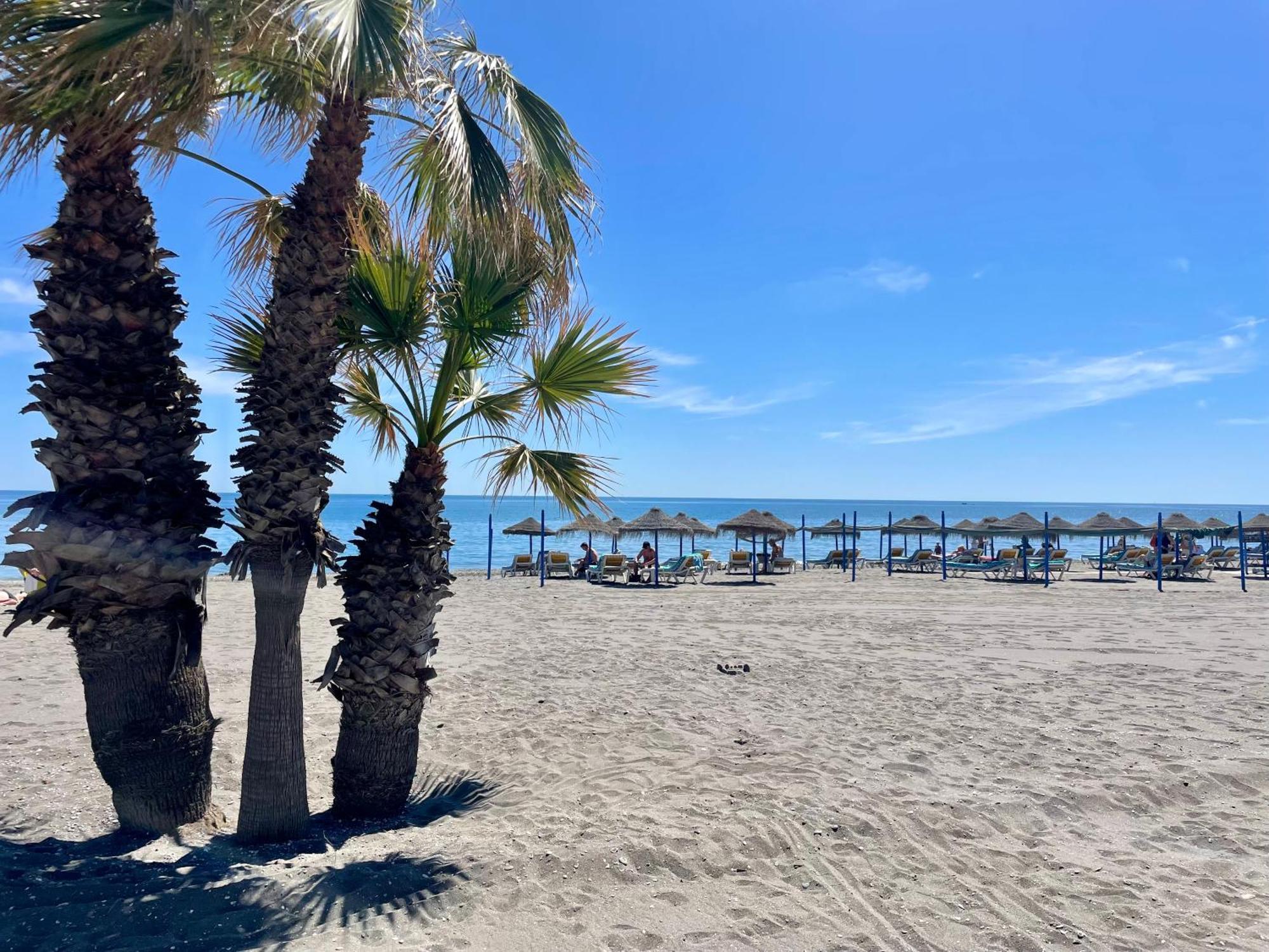 Alojamiento Torrox Playa Centro De Ocio Y Tiempo Libre Kültér fotó